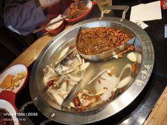 -谭公鱼头·鲜鱼火锅·小龙虾·江湖菜(秀沿路店)