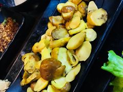 牛肝菌-丽江庭院之爱在路上(西单店)