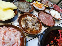 -周幺妹重庆老火锅(银泰城总店)