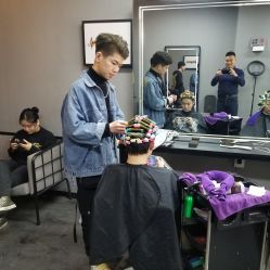 -MR·HL日式美发馆