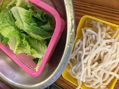 -谭记老字号跳跳蛙·香辣蟹.专注二十年(滨江店)