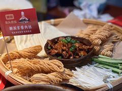 -魏铭鱼头捞饭(晋阳路店)