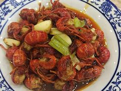 -江城燕子大排档(江汉路步行街店)