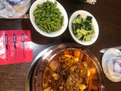 -虾弄弄海派小龙虾·牛羊蝎子火锅