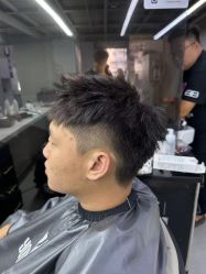 -尤司男士国潮理发馆