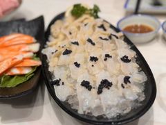 -鲜入围煮花胶鸡海鲜火锅