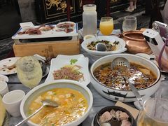 -蔼若春.传承三十年云南菜(金碧公园店)