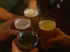 -城墙外BAR