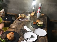 -HIGH FIVE哈福手工汉堡(桂林路店)