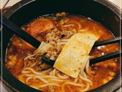 -蒙自源米线大王(东站店)