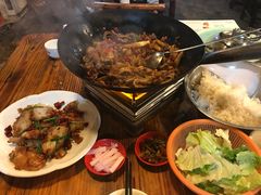 -富正毅三下锅·湘西韵味(天门山索道店)