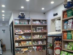 -四月宠物医院·猫专科·心脏专科·内科(转塘店)