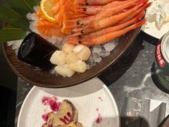 -牛YO寿喜烧·铁板烧和牛火锅自助(市府恒隆店)