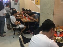大堂-螺小胖柳州螺蛳粉(钟楼总店)