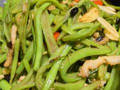 砂锅扁豆丝-雲蜀龙阁·金牌水煮鱼(方庄店)