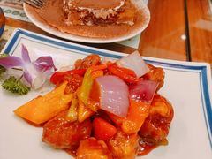 菠萝咕咾肉-小龍鳳餐室(番禺路店)