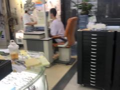 -横岗眼镜城
