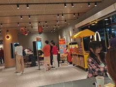 -麦当劳(中山公园龙之梦店)
