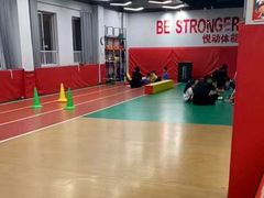 -悦动体能篮球羽毛球网球(三里河店)