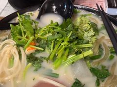 -肥汁米蘭香港米线(定西路店)