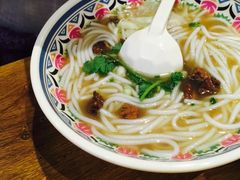 -鑫花溪牛肉米粉(人民广场店)