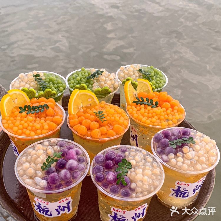 西湖边吃🌈冰粉.杭州火锅店真的又卷又好吃！