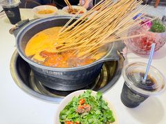 -钢管厂五区小郡肝串串香(蜀都万达店)