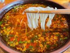 酸笋米线-SHAN山(前滩太古里店)