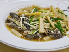 塘鲤鱼烧笋-沪依小酒馆心意菜
