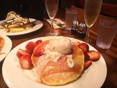 -Pancakes on the rocks(Darling Harbour)