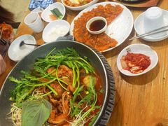 -喇喇排骨火锅·传统韩式脊骨汤(望京西园总店)