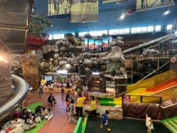 -卡通尼·Safari非洲探索乐园·生日会(金桥国际商业广场店)