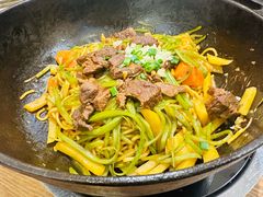 牛肉焖面-金豆角砂锅焖面(安贞店)