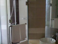 浴室-莫泰酒店(上海市北工业园区江场西路店)