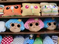 -莓园冰淇淋店