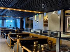 -川骄海鲜自助(王府井奥莱UP TOWN店原世界之花店)