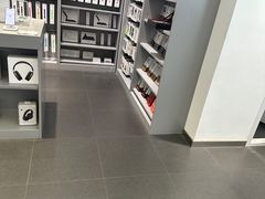 -Apple授权专营店(宝山万达店)