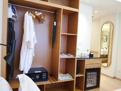 -上海虹桥君丽假日酒店(娄山关路地铁站店)
