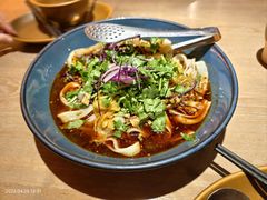 石河子凉皮-耶里夏丽·新疆菜·28年喀什老馆(田林东路店)
