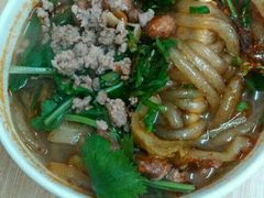 -八哥酸辣粉(大中路步行街店)
