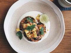 -ROAST coffee & eatery