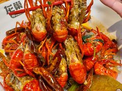 -龙巢盱眙龙虾·牛蛙·烧烤宵夜(八卦岭店)