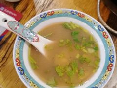 -毛辣果·贵州红酸汤牛肉火锅(西单店)