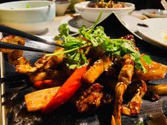 -穹六人间 people 6(岳阳路店)
