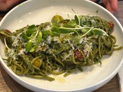 -ROAST coffee & eatery