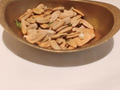 -桂满陇·手作小笼包&江南叫花鸡(中山公园店)