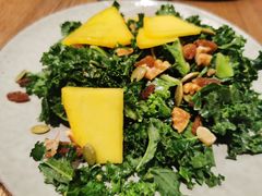 芒果羽衣甘蓝坚果色拉-Wagas(静安嘉里中心店)