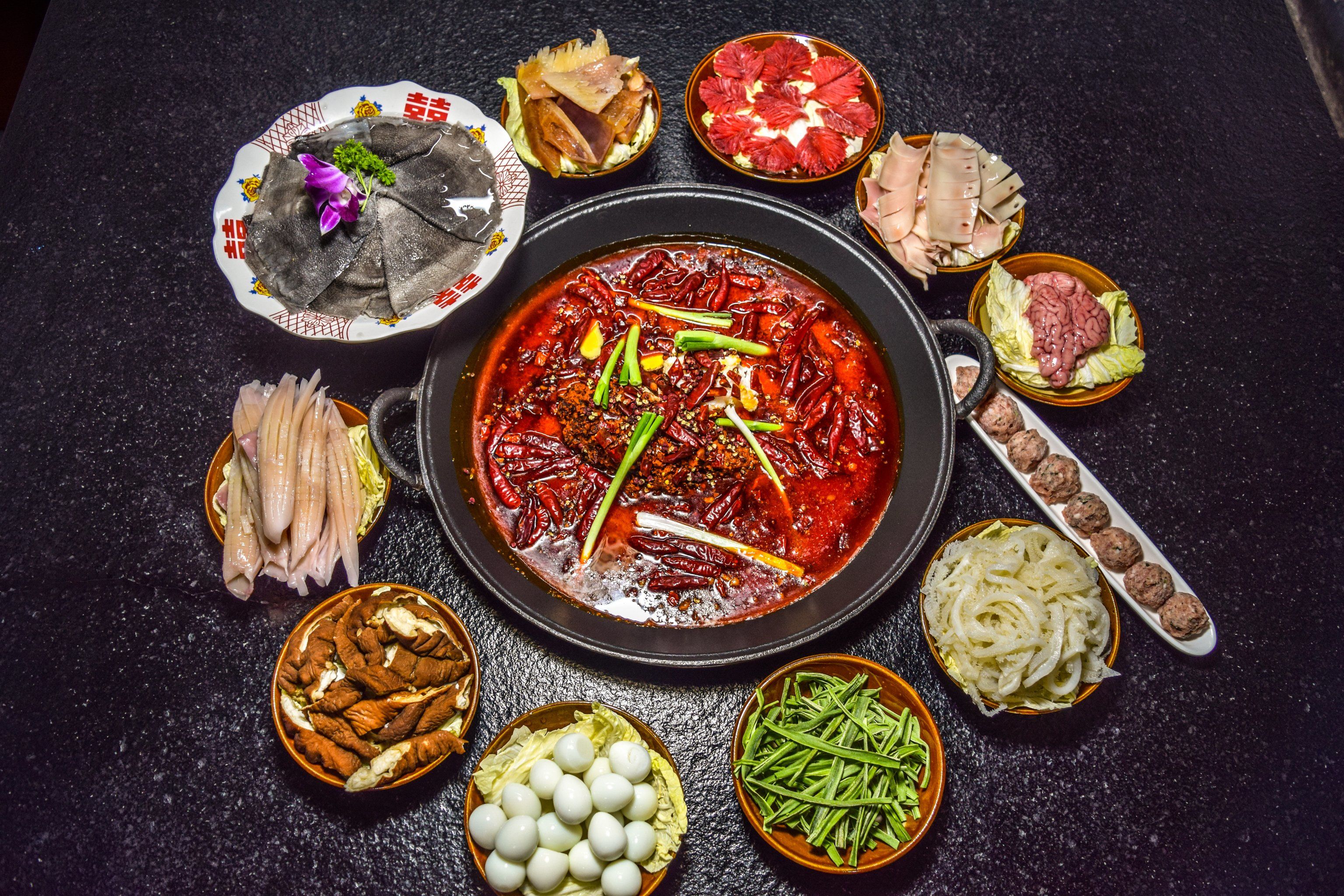 🌟【雾道老火锅】 | 舌尖上的麻辣狂欢
