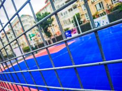 -迪卡侬运动专业超市-停车场