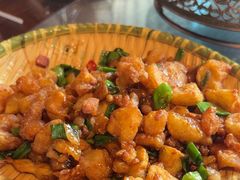 -万重锦·人文川菜馆(骡马市店)